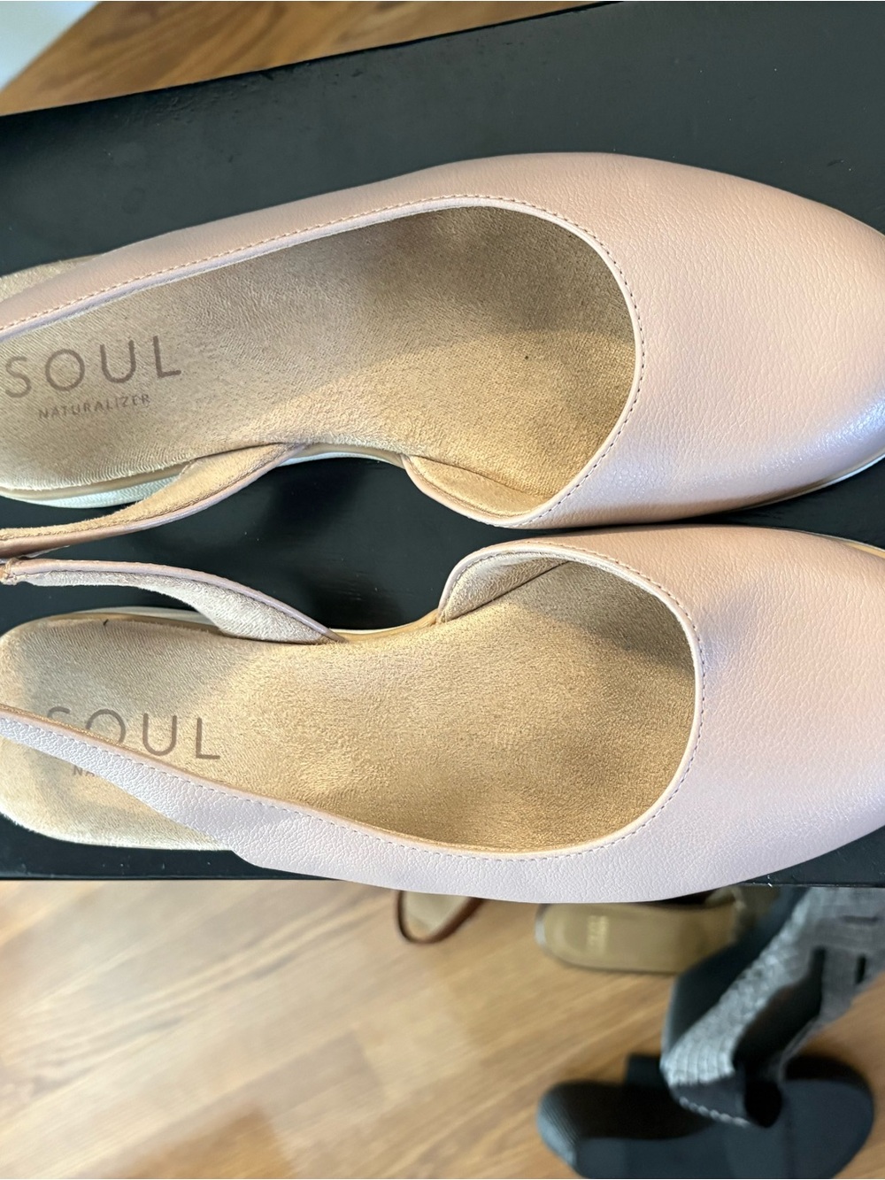 Naturalizer Soul Women’s Pale Pink Slingback Flats